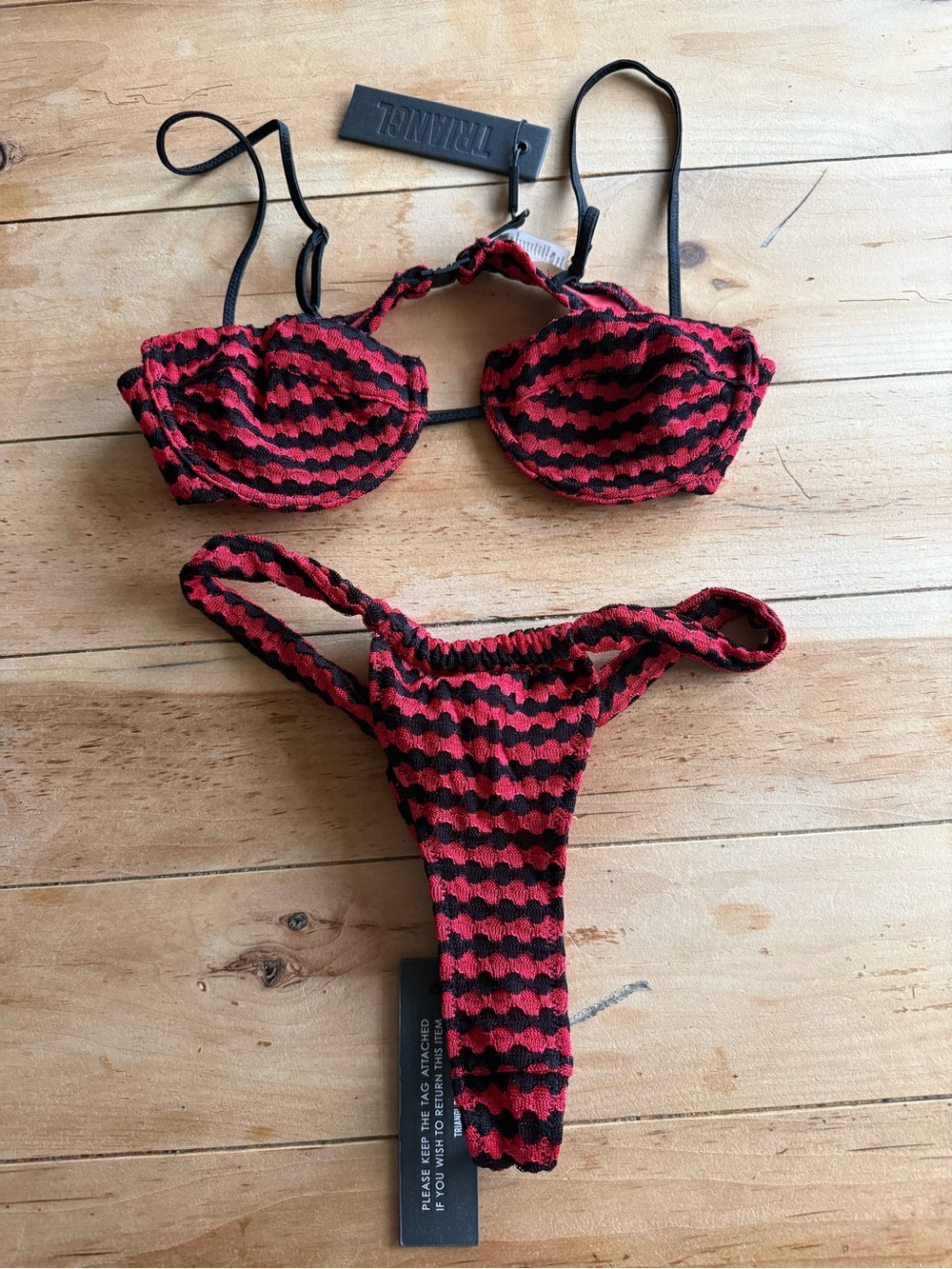 triangl swimwear Red and Black Textured Bikini Top